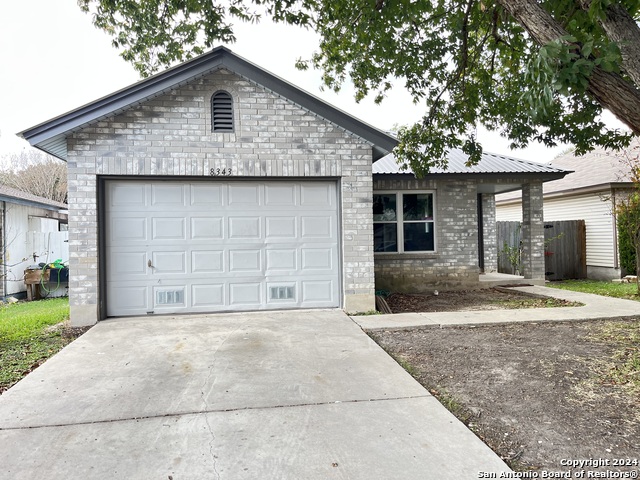 Listing photo id 0 for 8343 Morning Grv
