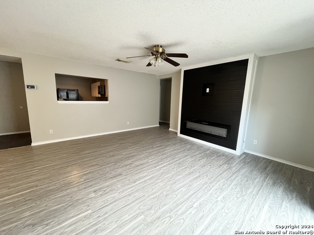 Listing photo id 1 for 8343 Morning Grv