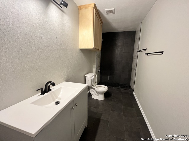 Listing photo id 6 for 8343 Morning Grv