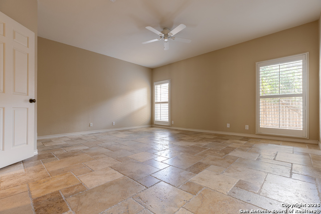 Listing photo id 31 for 6 Cottesmore Ct