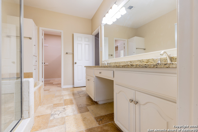 Listing photo id 32 for 6 Cottesmore Ct