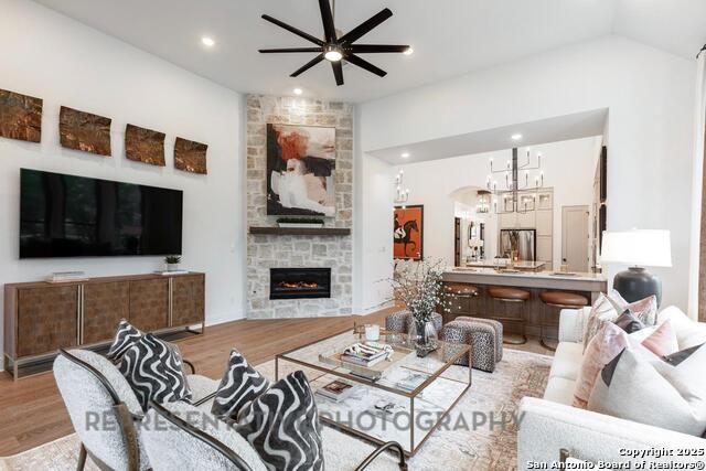 Image 3 of 23 For 223 Possumhaw Lane