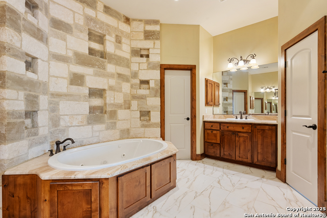 Image 20 of 49 For 5816 Keller Ridge