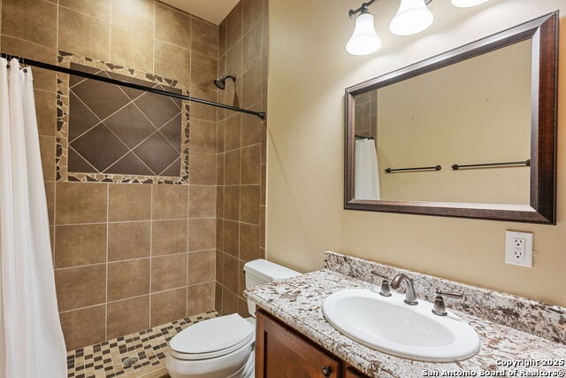 Image 22 of 49 For 5816 Keller Ridge