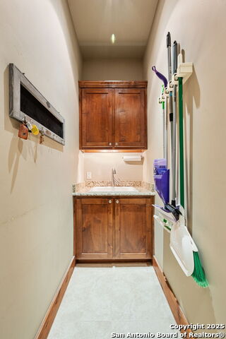 Image 26 of 49 For 5816 Keller Ridge