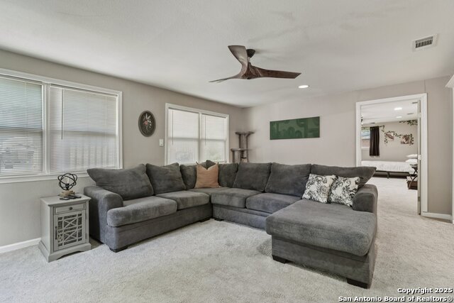 Image 13 of 39 For 4023 Goshen Pass