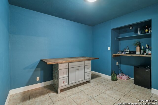 Image 17 of 39 For 4023 Goshen Pass