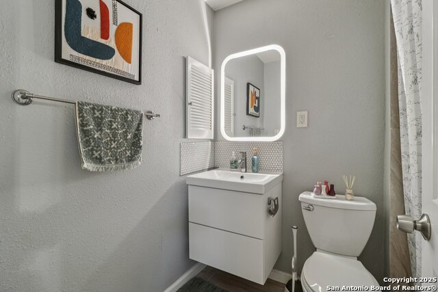 Image 19 of 39 For 4023 Goshen Pass