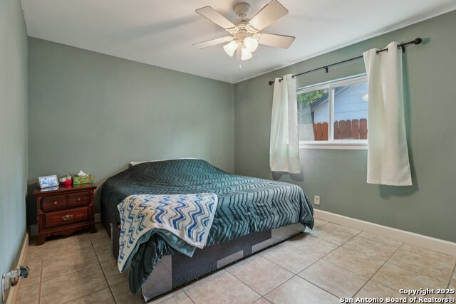 Image 23 of 39 For 4023 Goshen Pass