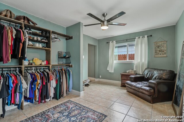 Image 27 of 39 For 4023 Goshen Pass