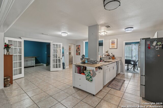 Image 9 of 39 For 4023 Goshen Pass