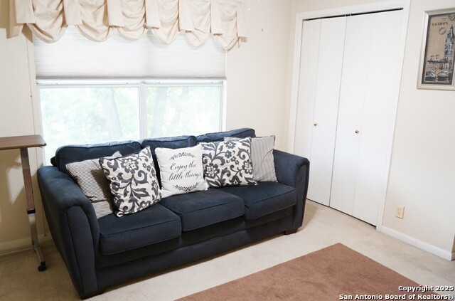 Listing photo id 12 for 9259 Ridge Breeze