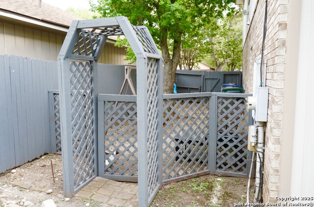 Listing photo id 24 for 9259 Ridge Breeze