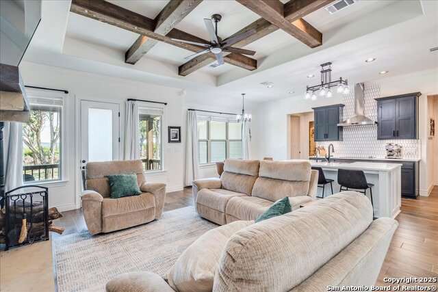 Listing photo id 10 for 267 Eagle Rock