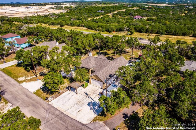 Listing photo id 34 for 267 Eagle Rock