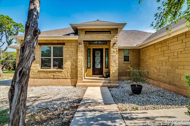 Listing photo id 4 for 267 Eagle Rock