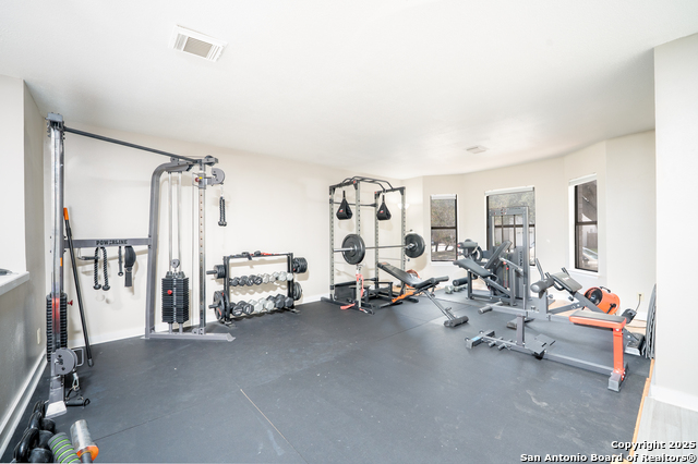 Image 5 of 26 For 2606 Diamond Hill Dr