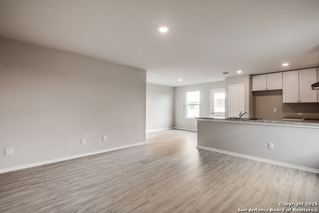 Image 5 of 16 For 2623 Pechora Pipit