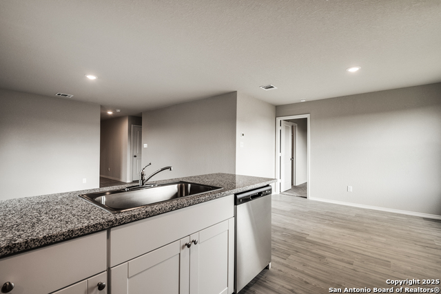 Image 7 of 16 For 2623 Pechora Pipit