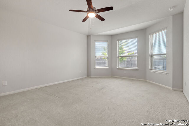 Listing photo id 8 for 9507 Garrison Way