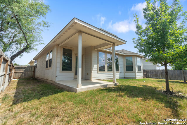 Listing photo id 14 for 9507 Garrison Way