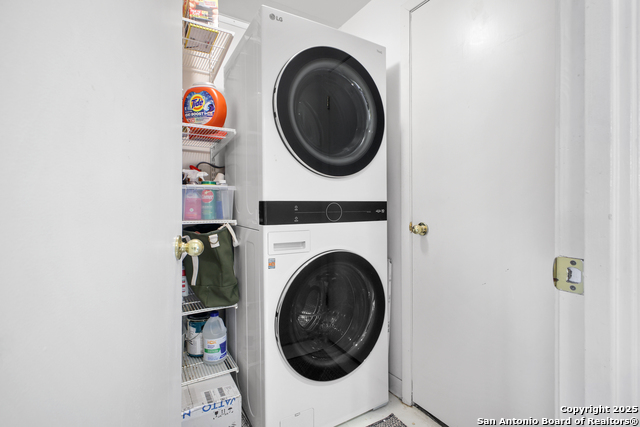 Image 13 of 38 For 7887 Broadway  302