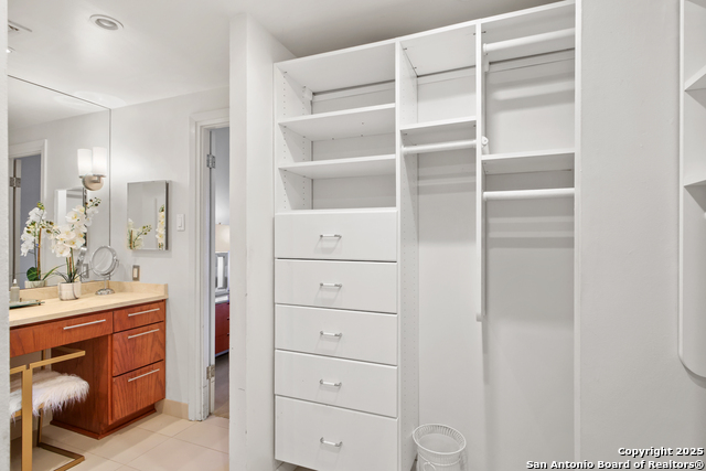 Image 20 of 38 For 7887 Broadway  302