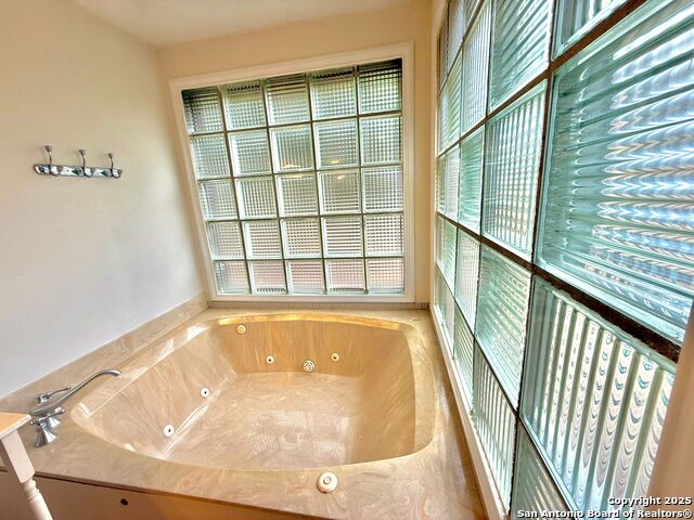 Image 17 of 33 For 103 Crestview