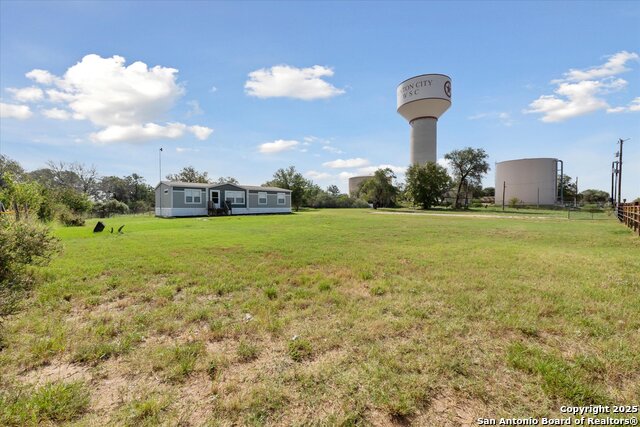 Listing photo id 0 for 385 Forest Oaks