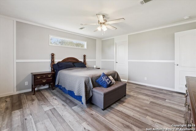 Listing photo id 19 for 385 Forest Oaks