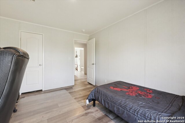 Listing photo id 26 for 385 Forest Oaks