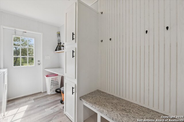 Listing photo id 28 for 385 Forest Oaks