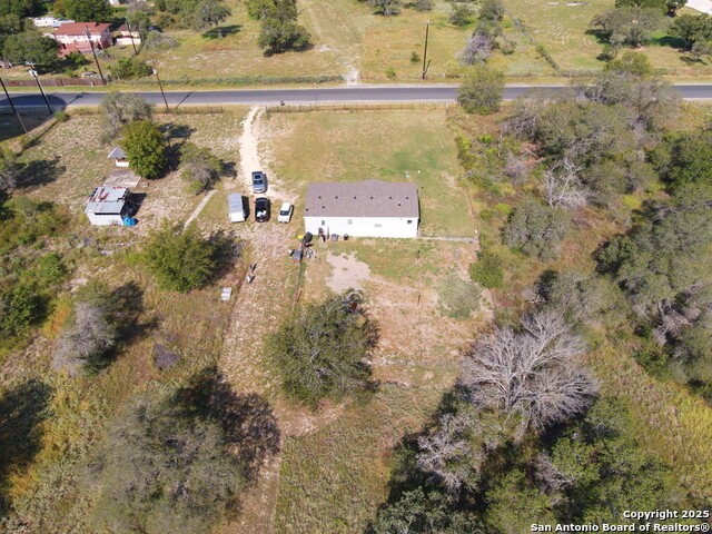 Listing photo id 33 for 385 Forest Oaks