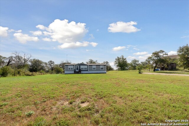 Listing photo id 2 for 385 Forest Oaks