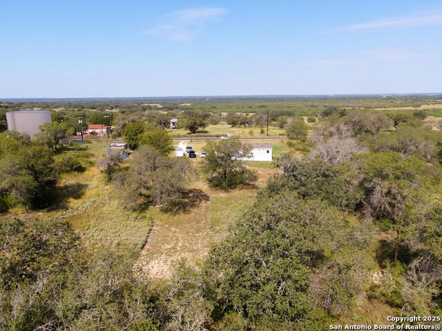 Listing photo id 38 for 385 Forest Oaks