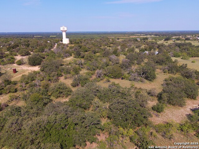Listing photo id 40 for 385 Forest Oaks