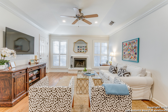 Listing photo id 2 for 201 Ellwood St 106