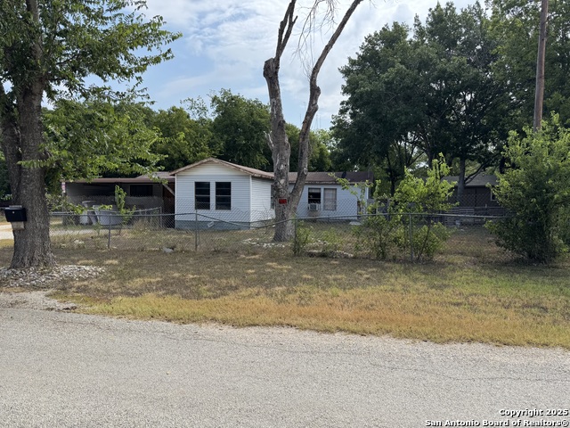 Details for 818 Schumacher, New Braunfels, TX 78130