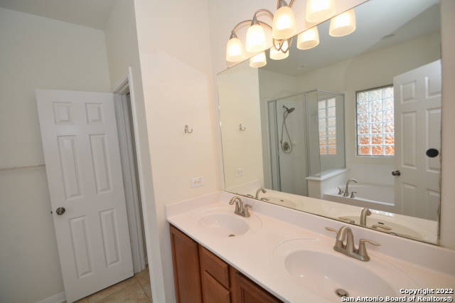 Image 18 of 22 For 4403 Orchard Rim