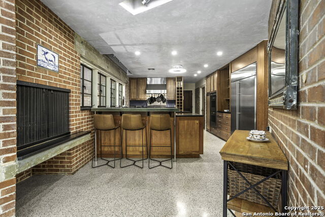 Image 14 of 36 For 108 Schreiner Pl