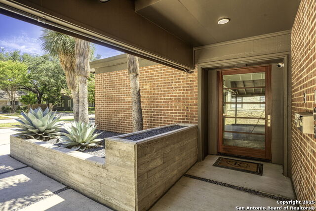 Image 31 of 36 For 108 Schreiner Pl