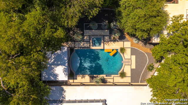 Image 34 of 36 For 108 Schreiner Pl