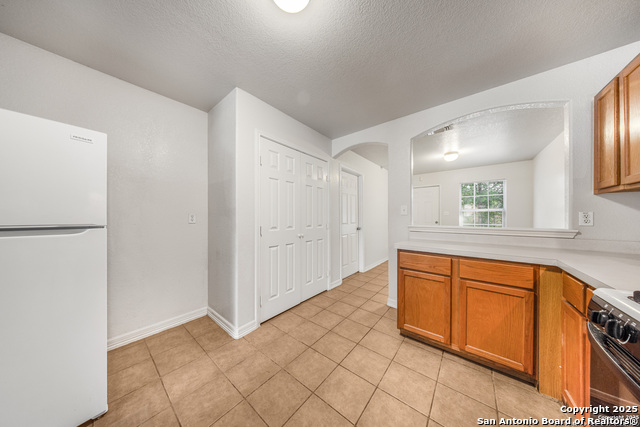 Listing photo id 6 for 515 Belcross