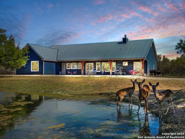 Listing photo id 0 for Tbd Fm 1986  