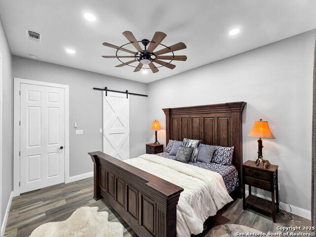 Listing photo id 18 for Tbd Fm 1986  