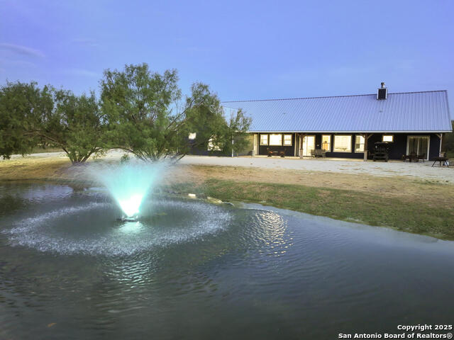 Listing photo id 1 for Tbd Fm 1986  