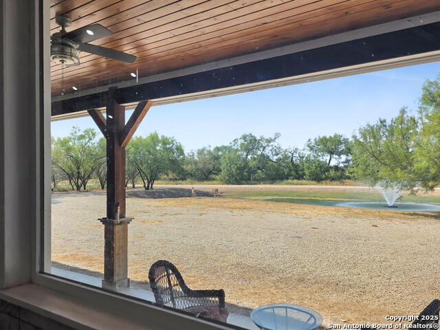 Listing photo id 6 for Tbd Fm 1986  