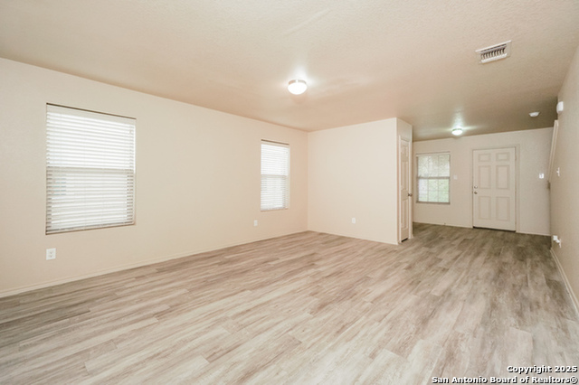 Listing photo id 2 for 3022 Aspen Meadow