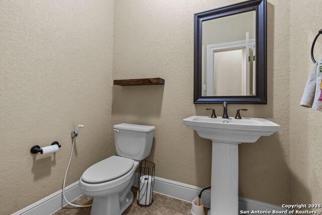 Image 12 of 36 For 8718 Silver Rock