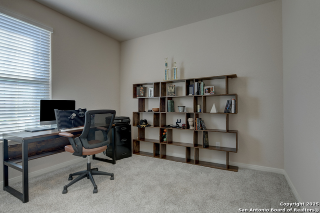 Listing photo id 10 for 216 Pudu Trail
